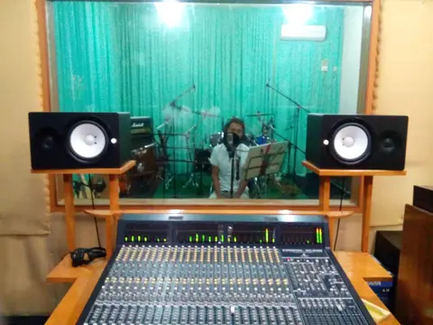 Gaqnø̀ng Kanan DVD lvpvt Kasaq zvnsìya